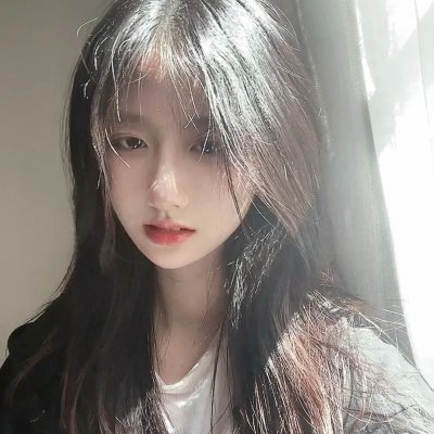 播音台的姊妹花